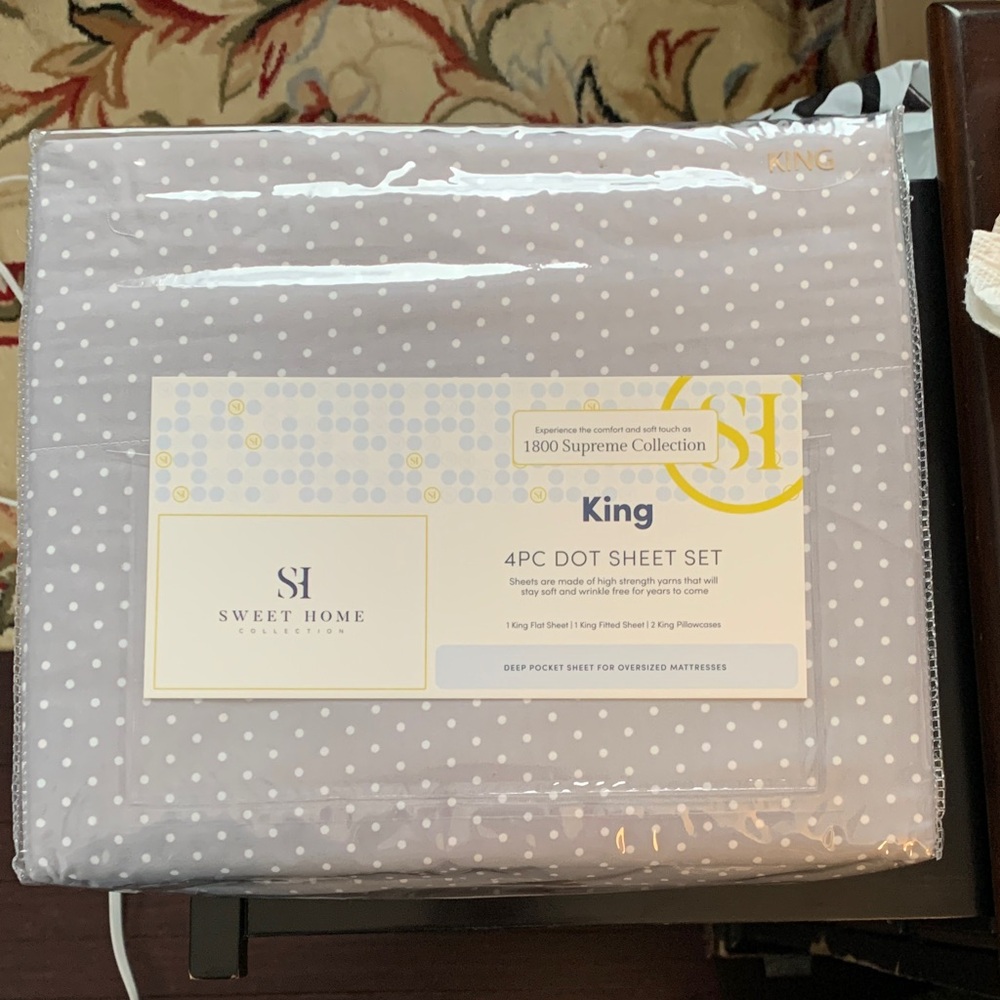 Sweet Home Collection King Dot Sheet Set - Gray New Unopened